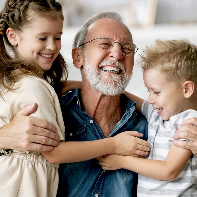 634x634_be_grandfather_with_kids