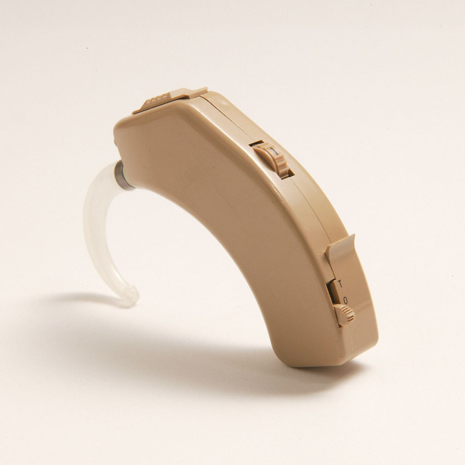 oticon-e24v-worlds-first-hearing-aid