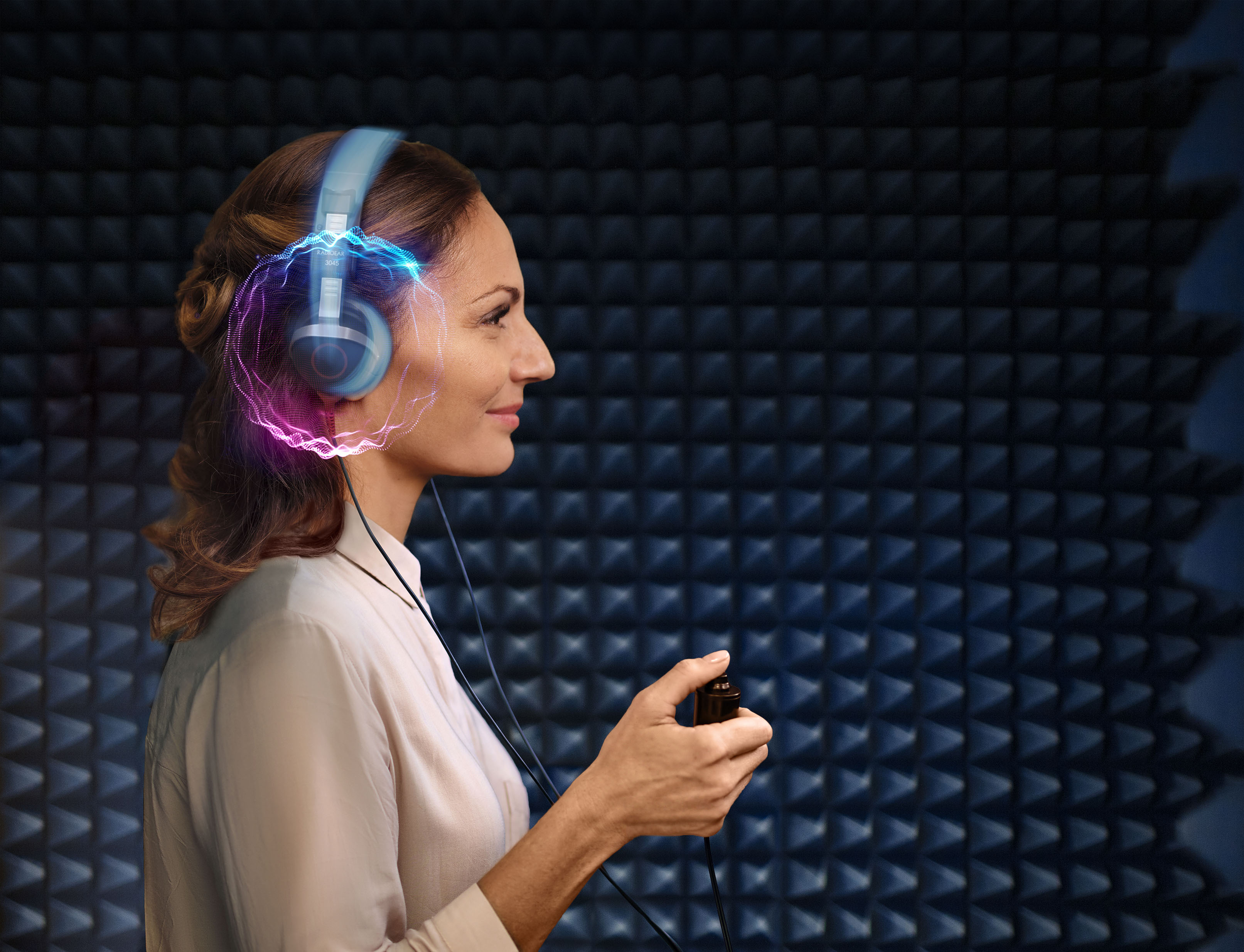 oticon_act_key_visual_woman_in-anechoic_chamber_as_453913390_as_190510297