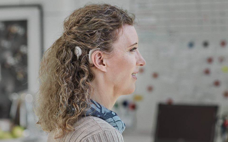 Attaching the sound processor